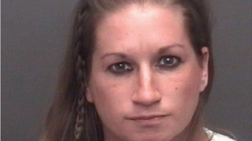 2 ay boyunca kafeste tutuldu