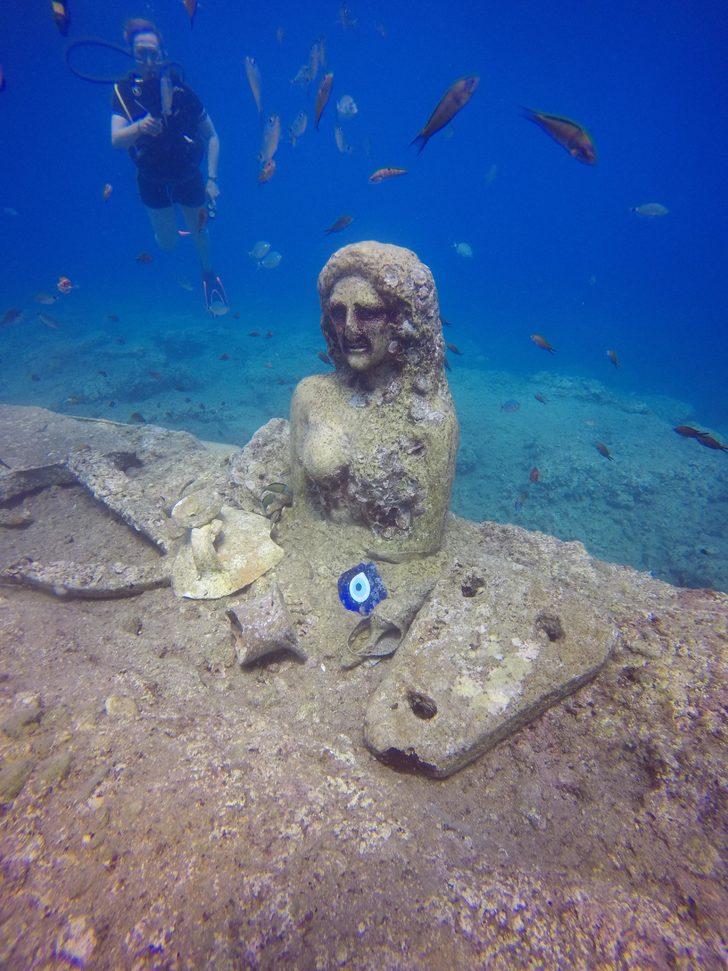 Türkiye’nin ilk su altı müzesindeki heykeller görenleri şaşırttı! Bakımsızlık ve çapalar heykelleri etkiledi G4