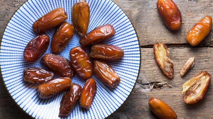Bir hafta boyunca her gün üç hurma yiyin! Olacaklara inanamayacaksınız