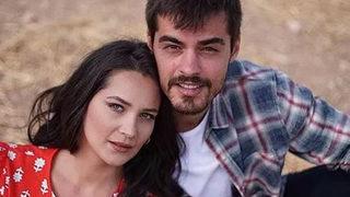 Gönül Dağı’nın Dilek’i Gülsim Ali İlhan'ın anne ve babası sete geldi! Annesini makyaj yaparken paylaştı