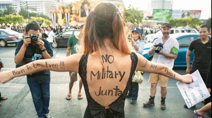 T&uuml;rk darbe dinlemedi