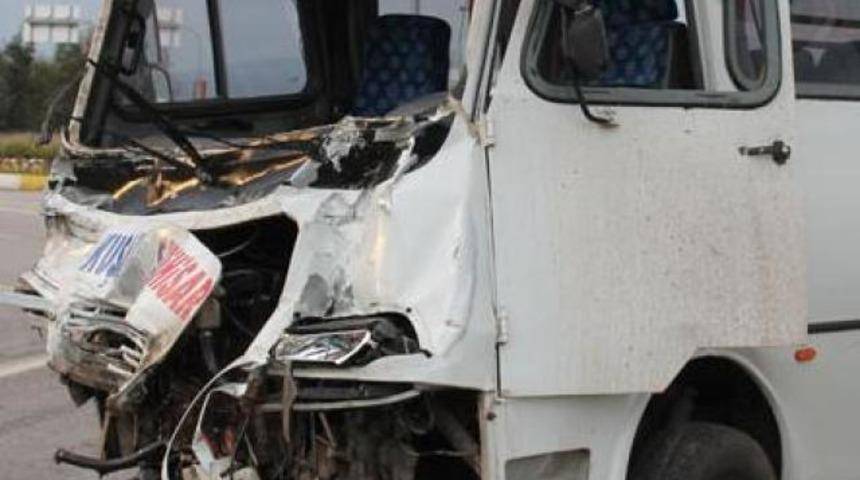 Konya'da feci kaza: 3 &ouml;l&uuml;