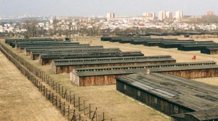 T&uuml;rk &ouml;ğrencilere 'Nazi selamı' g&ouml;zaltısı 