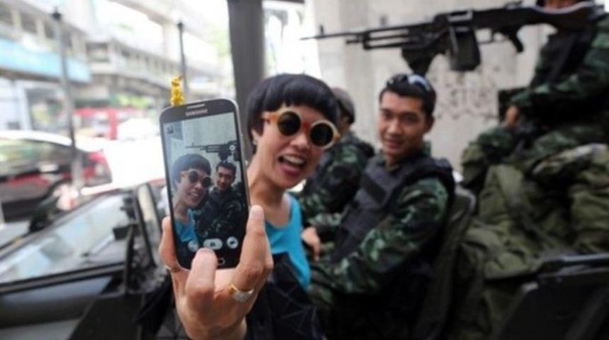 Tayland'da sosyal medya yasağı