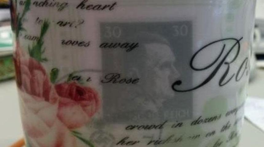 Hitler resimli fincanlar başına iş a&ccedil;tı