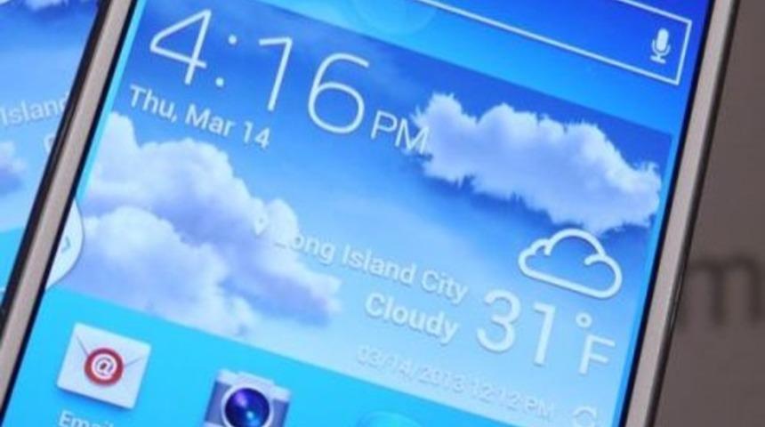 Galaxy S5'in ekranına Sharp konacak