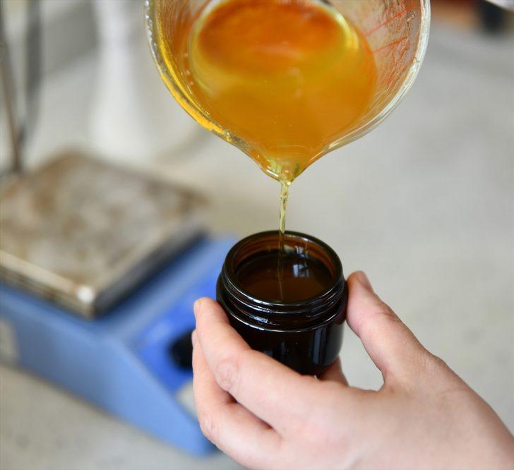 Yanan çocuğu için yaptı! Kendi markasını kurdu... Siparişlere yetişemiyor G4