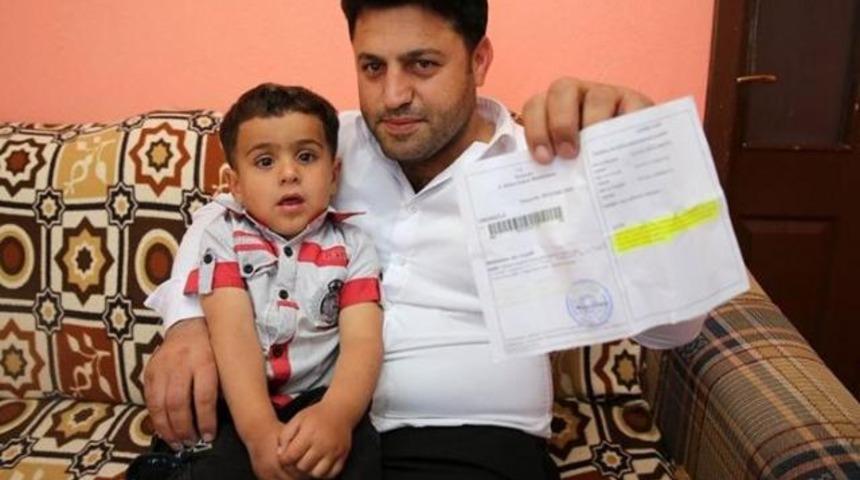 İki yaşında, konuşma bilmeyen 'bilirkişi'