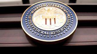 Fed'den üst düzey yetkililere yatırım yasağı