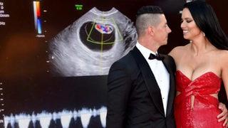 Adriana Lima hamile mi? Bir dönem Metin Hara ile aşk yaşayan Adriana Lima kaç yaşında? Bebeğinin babası kim?