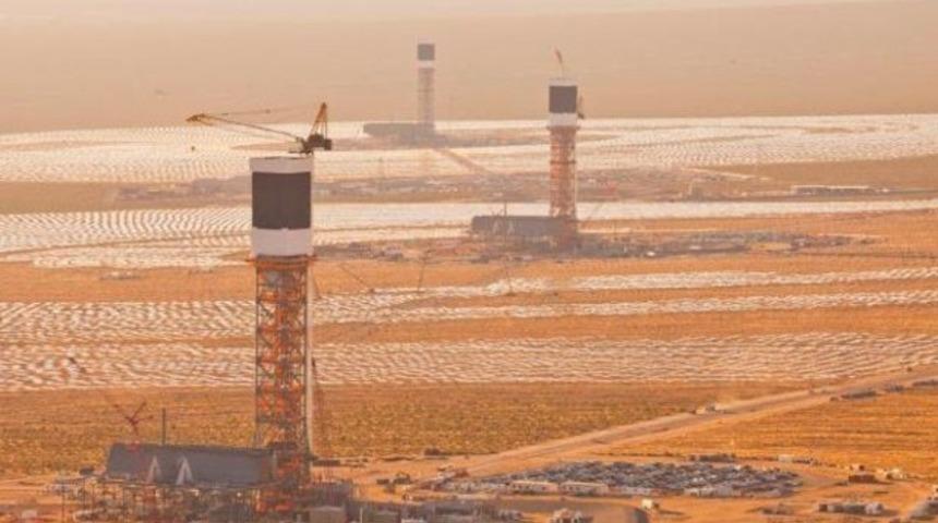 D&uuml;nyanın en b&uuml;y&uuml;k g&uuml;neş enerjili elektrik santrali