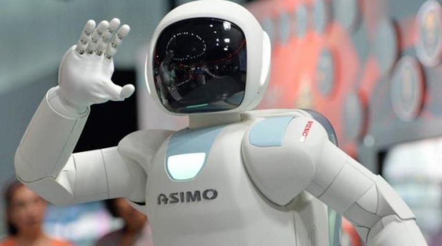 Honda'nın 'şaşkın' robotu Asimo