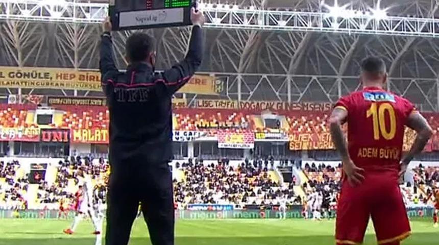 Yeni Malatyaspor-Antalyaspor maçı tarihe geçti! Teknik direktör kendini oyuna aldı...