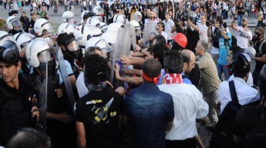 Taksim'de polis müdahalesi!