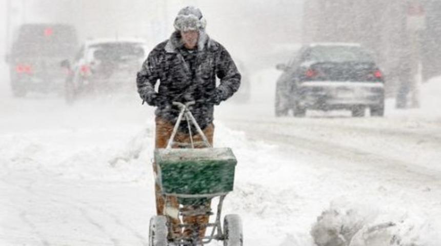 Japonya&rsquo;da &ouml;ld&uuml;ren kar fırtınası