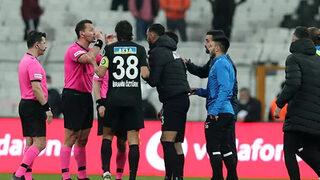 Beşiktaş-Altay maçının sonunda kırmızı kart çıktı