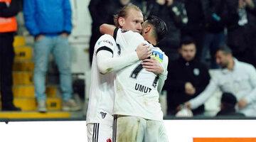 Beşiktaş maçında yanlış anons krizi! Spiker bile şaşırdı...