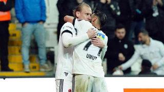 Beşiktaş maçında yanlış anons krizi! Spiker bile şaşırdı...