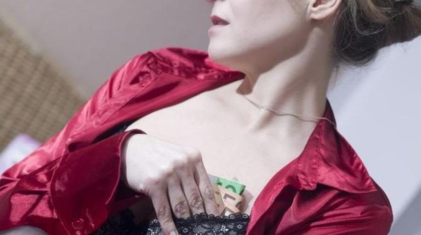 Seks işçileri harıl harıl İngilizce öğreniyor