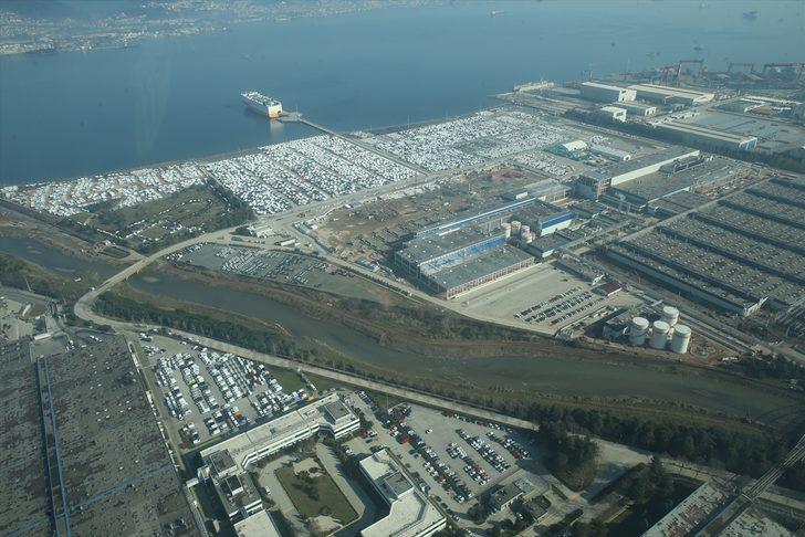 İzmit Körfezi gemi kaynaklı kirliliğe karşı deniz uçağıyla gözetleniyor G5