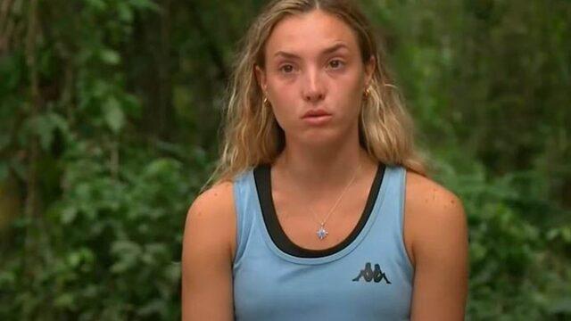 Survivor Sude Burcu'nun kardeşi güzellikte ablasını geçti! Bikinili pozları Instagram'ı salladı