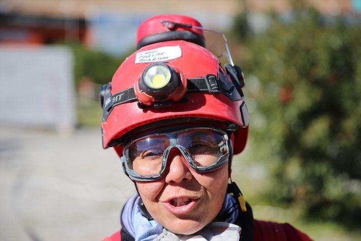 Afetlerde hayat kurtaran AKUT'un gönüllü kadınları eğitimde G2