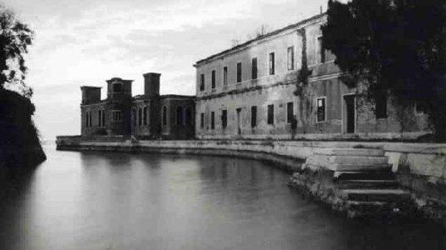 'Hayaletli ada satılmasın' kampanyası