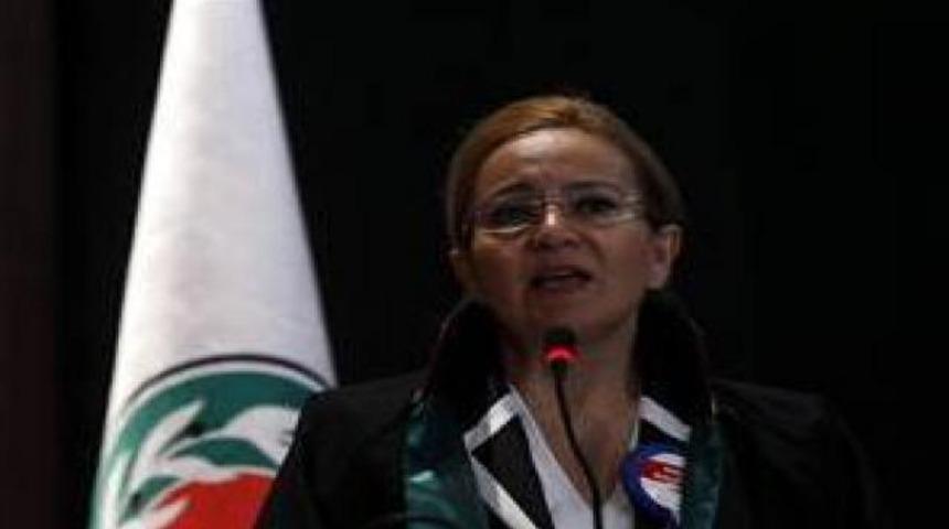 Ankara Barosu'na ilk kadın başkan