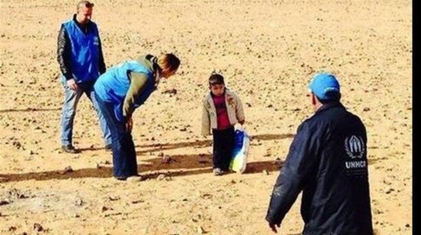 4 yaşında sınırı tek başına aştı