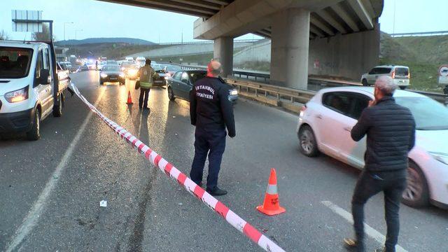  Çekmeköy'de 7 aracın karıştığı zincirleme kazada 2 kişi yaralandı  - Genel - İstanbul - 