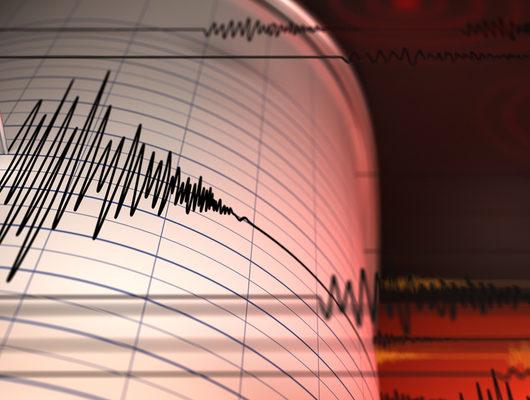 Korkutan deprem! İstanbul'dan hissedildi!