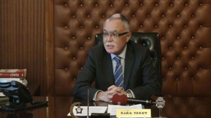 TBMM Başkanvekili Sadık Yakut: 'Ben olsaydım ebeni &ouml;perdim'