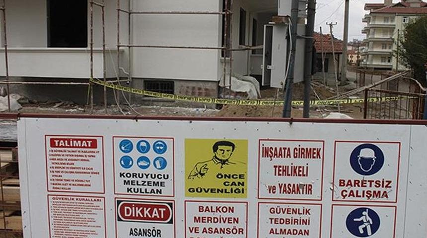 Son dakika: Avcılar'da bir inşaatın iskelesi devrildi!