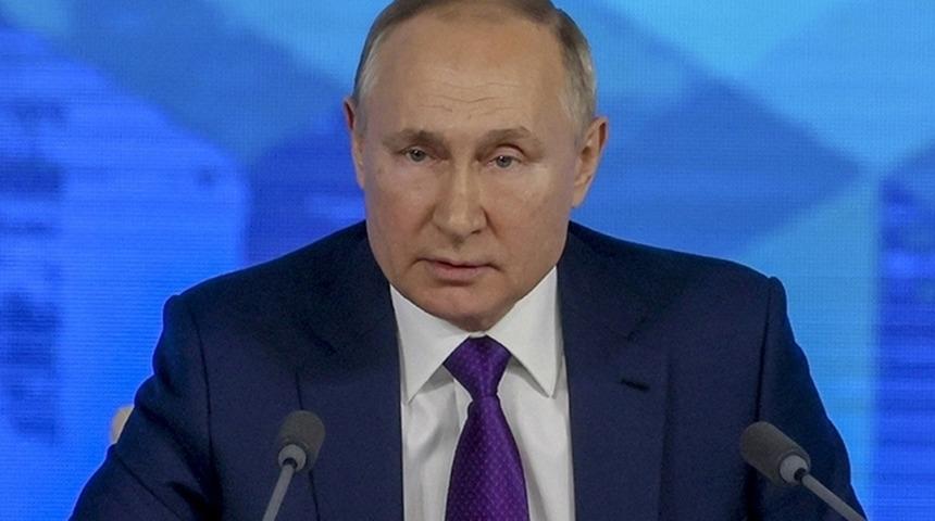 Son dakika: Rusya'dan tarihi karar! Korkulan oldu, Putin, Rus askerlerinin Ukrayna'ya girmesi emrini verdi