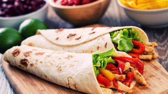 Kumru tadında ama lavaşla yapılıyor: Közde kumru dürüm tarifi