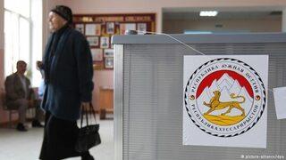 Güney Osetya'da sandıktan 'Rusya' çıktı