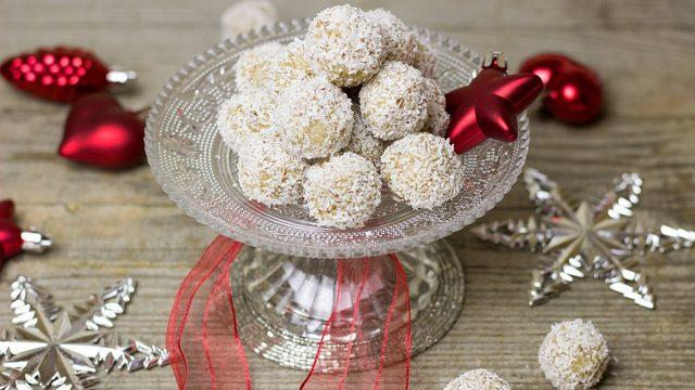 Kararmaya yüz tutan muzları lezzetle harmanlayıp değerlendirin: Muz topları tarifi