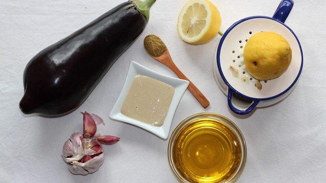 Nefis mezeler sofranızı şenlendirsin: Patlıcanlı meze tarifleri