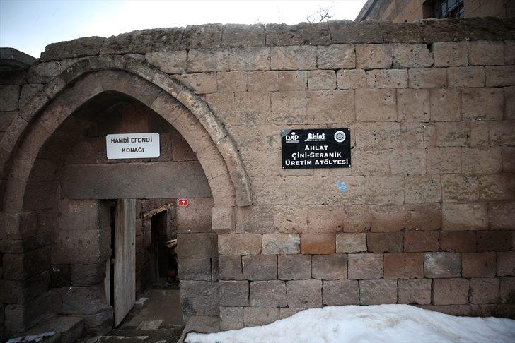 Bitlisli kadınlar Selçuklu ve Osmanlı figürlerine hayat veriyor G3