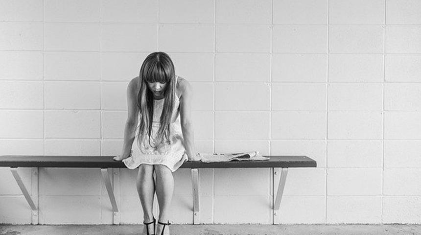 Depresyon artık dert olmaktan &ccedil;ıkacak! İşte k&ouml;t&uuml; d&uuml;ş&uuml;ncelerinizi yok edecek mutluluk re&ccedil;eteleri!