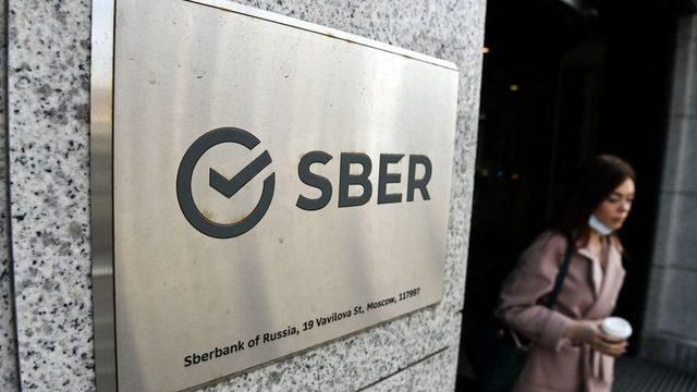 Devlete ait Sberbank, AB tarafından yaptırım uygulanan en büyük Rus bankalarından biri.