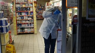 Antalya'da markette pompalı tüfekli soygun! Paralarla kayıplara karıştı