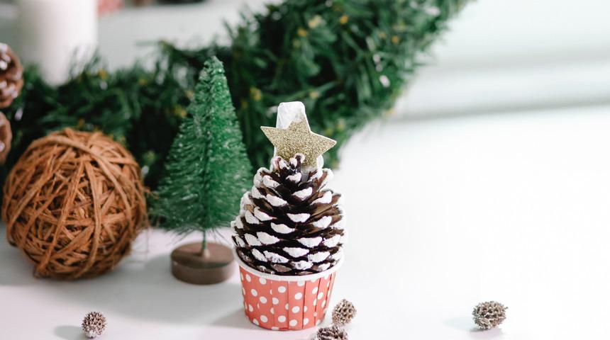 Yılbaşı s&uuml;slerini evde yapmak varken satın almak mı? Evde farklı yılbaşı s&uuml;sleri nasıl yapılır?