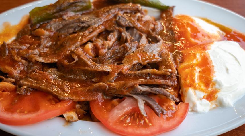 Kelle paça ve İskender kebap sevenlere: Afyon'dan paçık yemeği