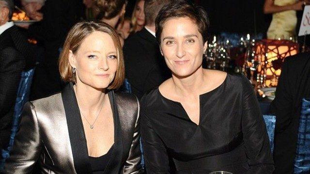 Jodie Foster kız arkadaşıyla evlendi