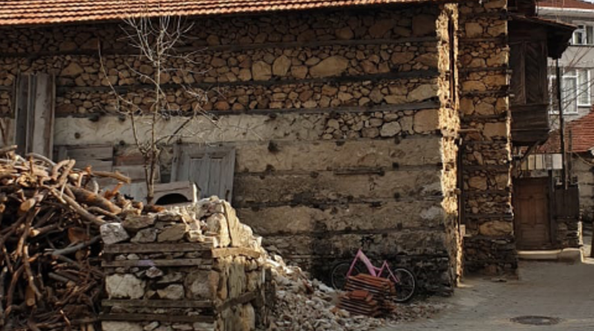 Turizm Bakanı Mehmet Nuri Ersoy'un babası vasiyet etmişti! 300 yıllık geçmişi olan ev...