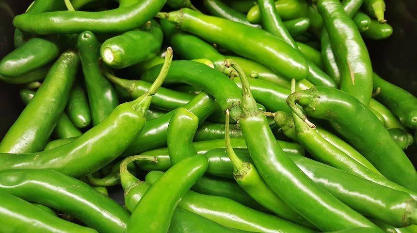 Biber hayranları için: Kahvaltınızın vazgeçilmezi olacak sütlü biber kızartması tarifi