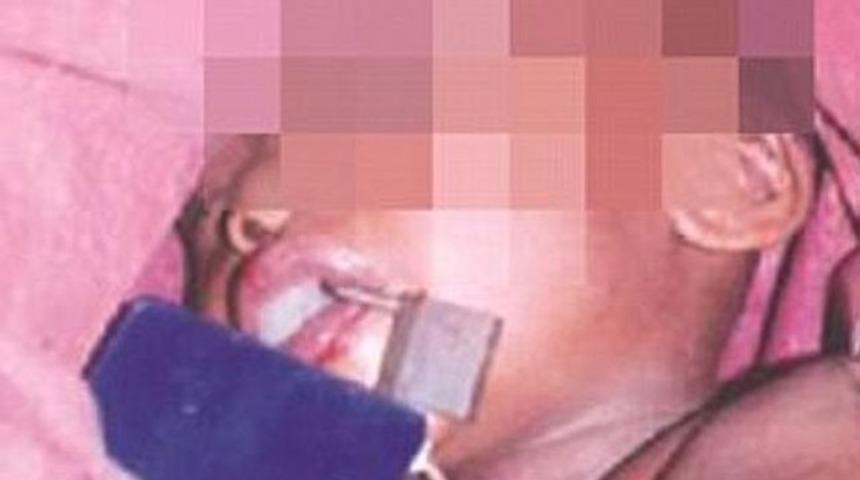 Şeytani ruhlardan kurtulmak için bunu yaptı