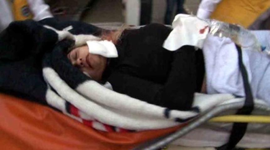 Kendisinden ayrılmak isteyen eşini 30 yerinden bıçakladı