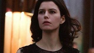 Beren Saat imaj değiştirdi! Son haline beğeni yağdı